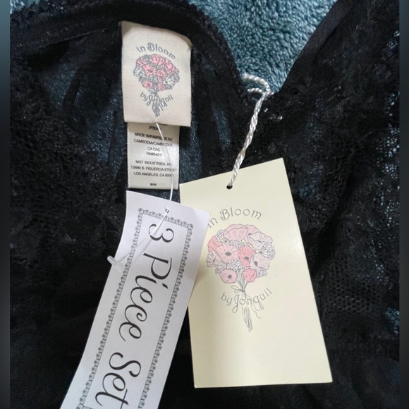 3-piece black lace lingerie set. New with tags! - Picture 5 of 5